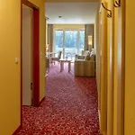 Waldhaus Am 3*