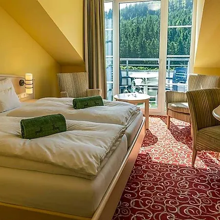 Waldhaus Am 3*