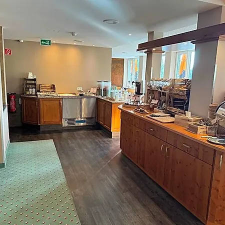 Hotel Waldhaus Am 3*